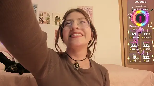 Emily_uwu0 - 🍓control toy 5 min🍓