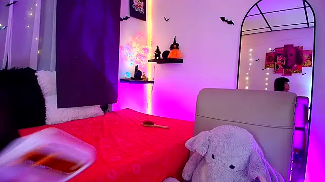 SussyRoxy_ - TWERK NO PANTY + OIL ASS