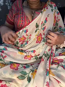 Hot__bhabhi_99 - King 👑 Of Room Name In My Boobs 💋