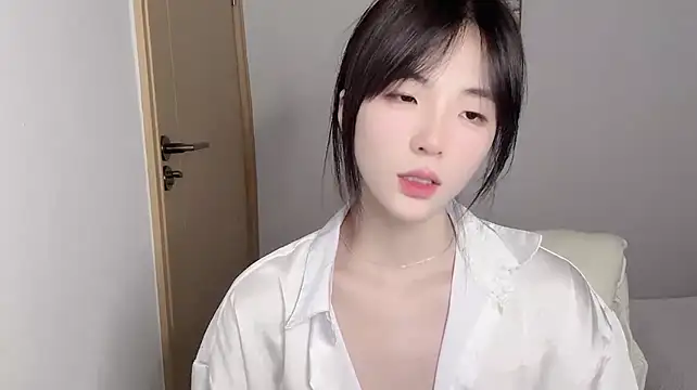 Louise-3 - 控制3分钟+无内M腿