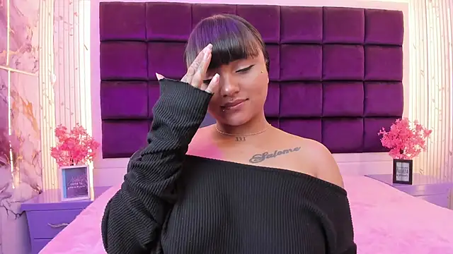 Sweelanna__ - Tease with my top… and lift it little