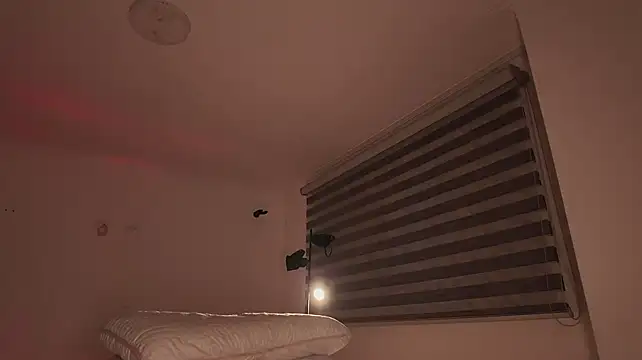 Juanasnz99 - oil in my pussy