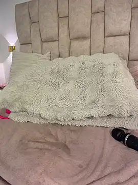 Nicolegh_ - Fingering hard pussy and domi in clit 🌸