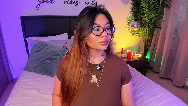 Vanessa_vegaa - Shake my big .big booty