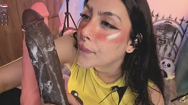 Ashlynnlowe_ - deep throat with a lot of saliva in tits