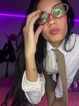 Kamm277 - NAKED OILED + MASTURBACION 5MIN