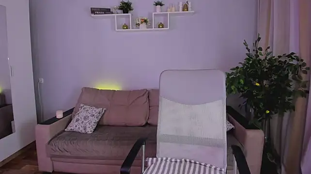 WowwGirl - Pull down my dress and massage tits