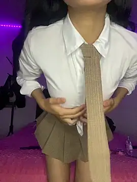 Kamm277 - NAKED OILED + MASTURBACION 5MIN