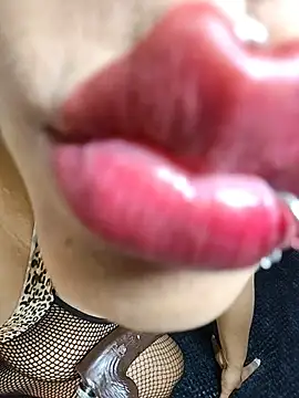 Capricornio_ - Delicious squirt in your cock