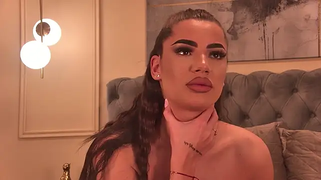 KimberShow - Squirt all over your face 🥵👅