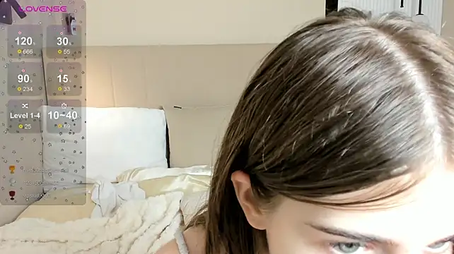 OdellaSaint - play with my ass and tease panties