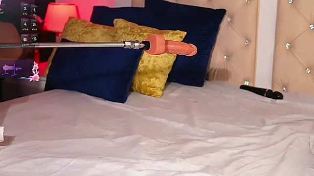 Caroline_adams_ - Spanking my ass x 10