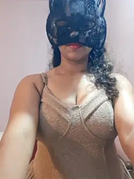 Chathunii - boobs show