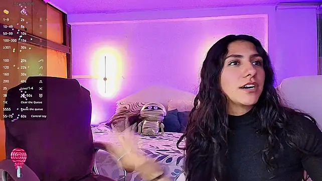 Kloe28 - biting buttocks