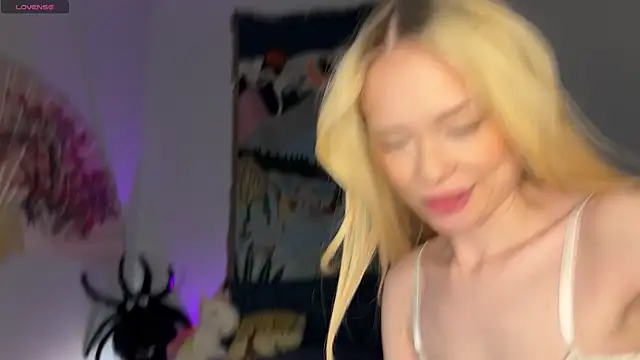 Dollfromvenus - open boobs