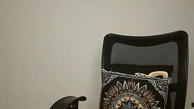 Sharon_874 - Show 🍑Ass Spank on it