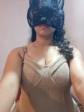 Chathunii - boobs show
