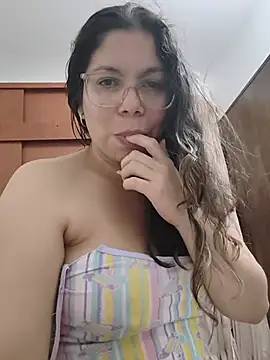 Carliina_Soussa - Show vagina, tits