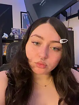 Evemeqt - NEW SPANKING VID IN PM💦