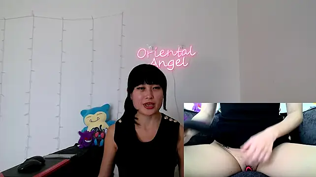 OrientalAngel - Boobs out 10 mins 🍒