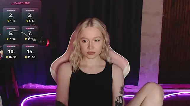 Lisa_fantasyy - flash tits