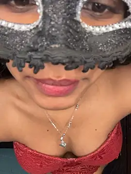 Too_yum_girl