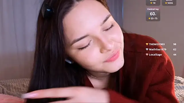 ScattyNoon - lick fingers close to cam