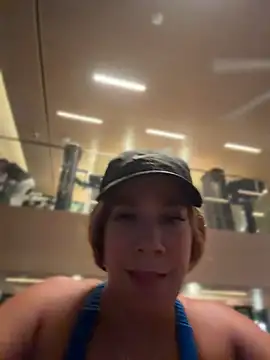 Bigbuttbrooklynn - Finger pussy in gym at goal