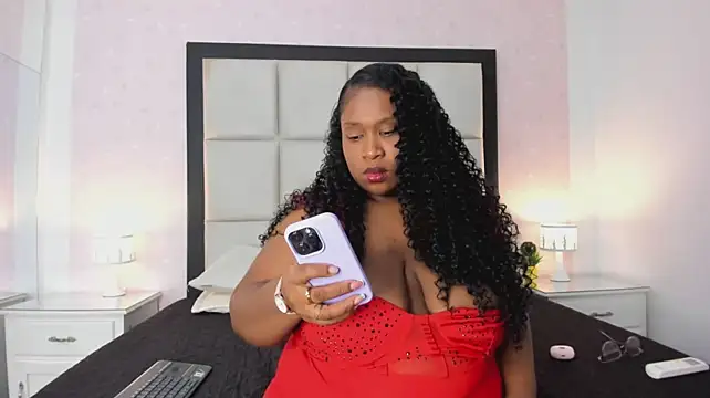 TreisyVixen - Go around