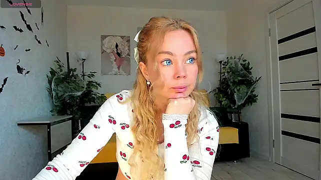 Caty_kiss - Dildo in pussy