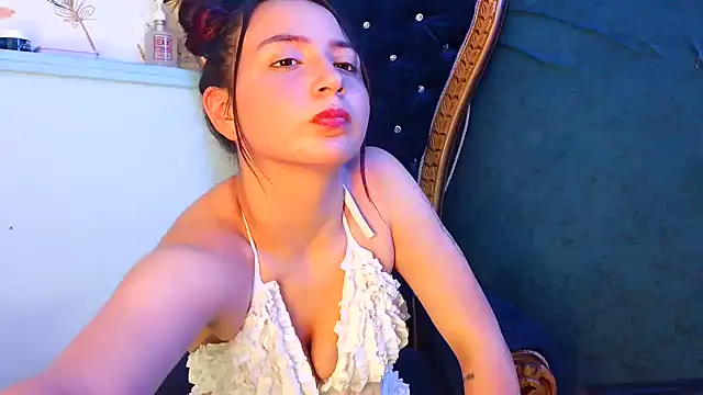 Mia2xsmith - play pussy 😋😊