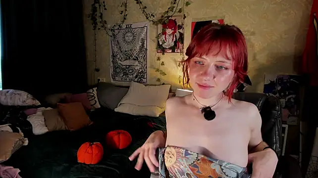 Lola_chans - topless tease