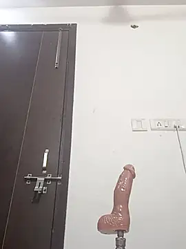 Leeza_69