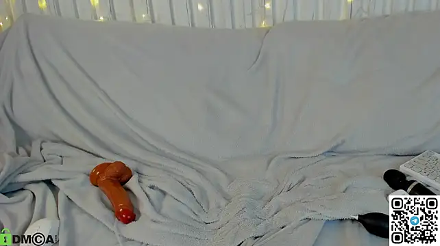 Iris_barnes - fuck me in two holes