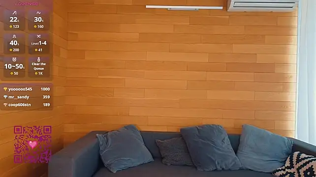 AntonelaAmeli - i know you love it - jumping boobs