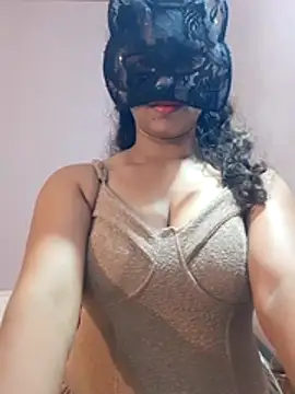 Chathunii - boobs show