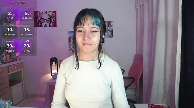 Iris_sky - naked and spanks