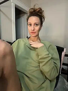 Anne-Laurent - 🍆dildo squirt💦+tits🍒 LT 3 min cntrl