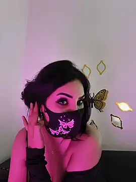 Zeina2024 - تعري الصدر
