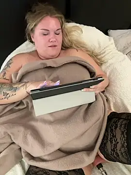 Jolina_Juice - Decke weg 10 min 🔥🤩