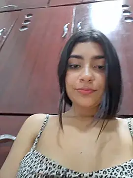 Sweed-virgin-pussy - oil on my body+naked