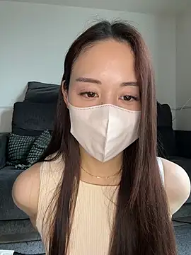 Ria-o0 - 上脱いで電マ乳首に当てちゃう💓