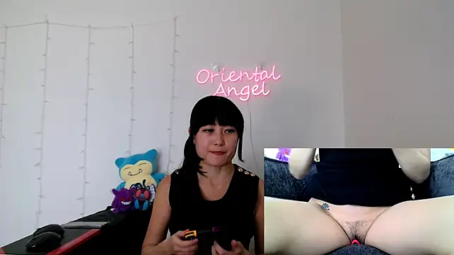 OrientalAngel - Boobs out 10 mins 🍒