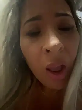 Lindinha-sexy - tentando chamar o vizinho!!!!