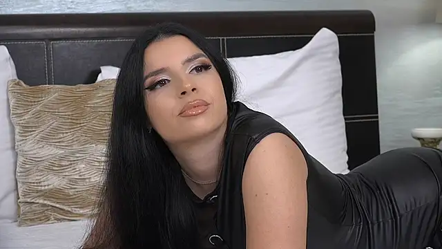 Natanniella - Earn the view you yearn for👅