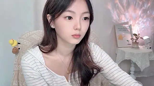 Wenwen8888 - 欧尼 你的世界少了我真的没关系嘛