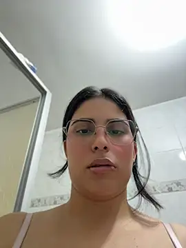Shainadavis - foam show