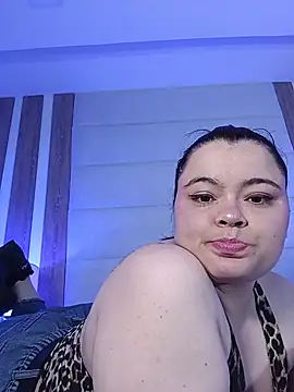 VickyyMoore - Get naked