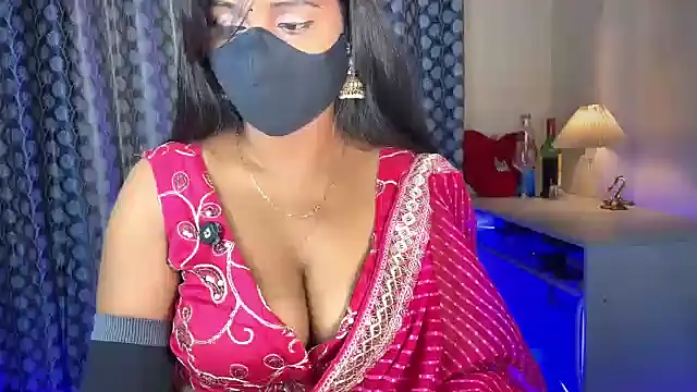 Miss_flirty69 - Wet your clothes+ 5 min cntl