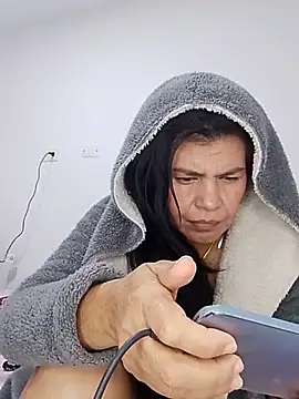 Jennifer_squirt1 - Tres Deseos